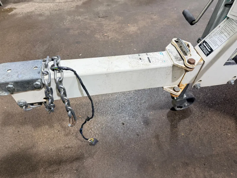 Slide: The Image of Sea Ray Sport 180 Runabout & 135HP 3.0L Mercruiser - $7,995 2004 - 51