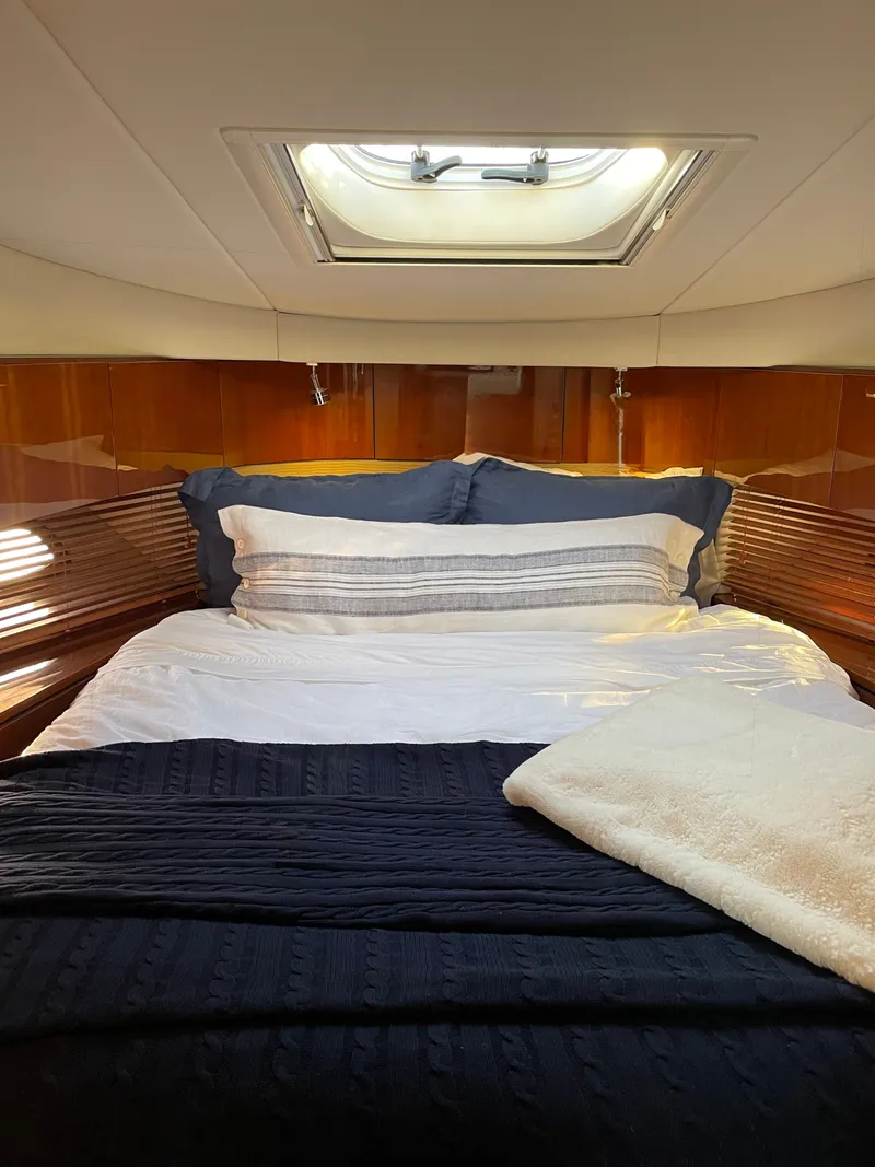 Slide: The Image of Sea Ray 470 Sundancer 2010 - 8