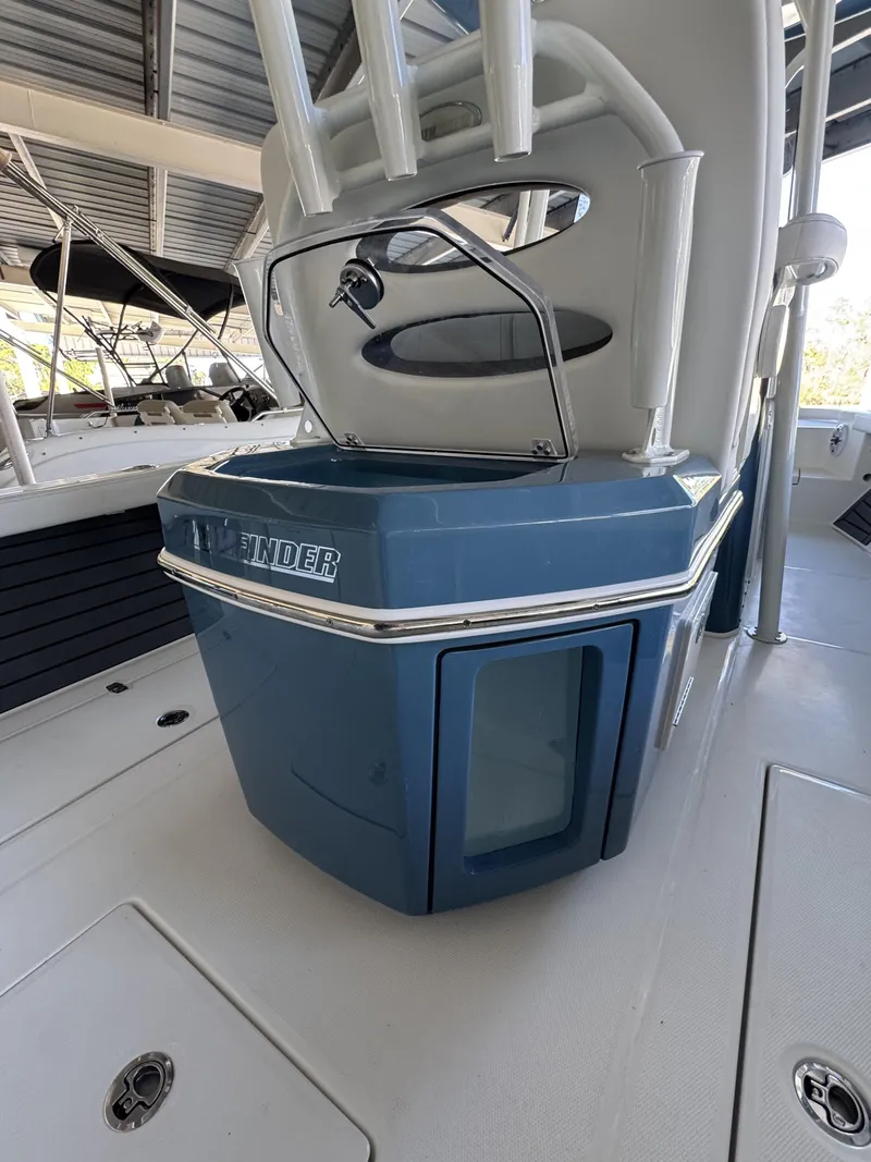 Slide: The Image of Pathfinder 2400 TRS 2026 boat console with blue design. - 40