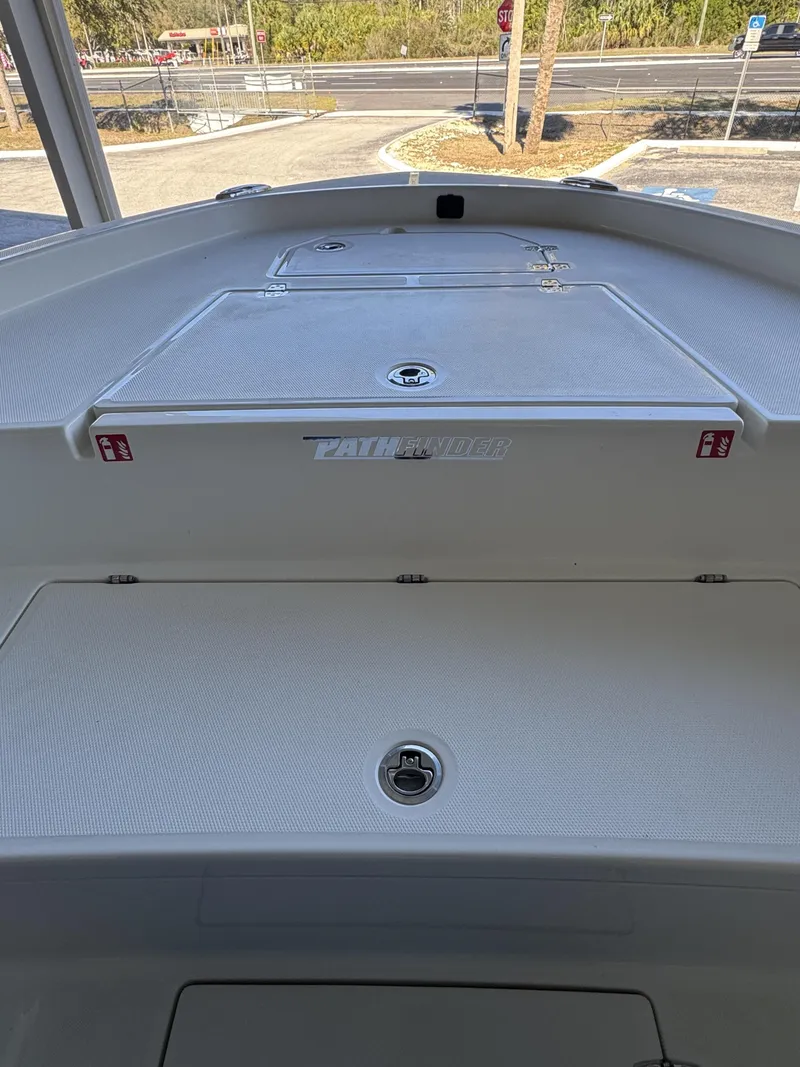 Slide: The Image of Sea Pro Bay 250 2025 - 10