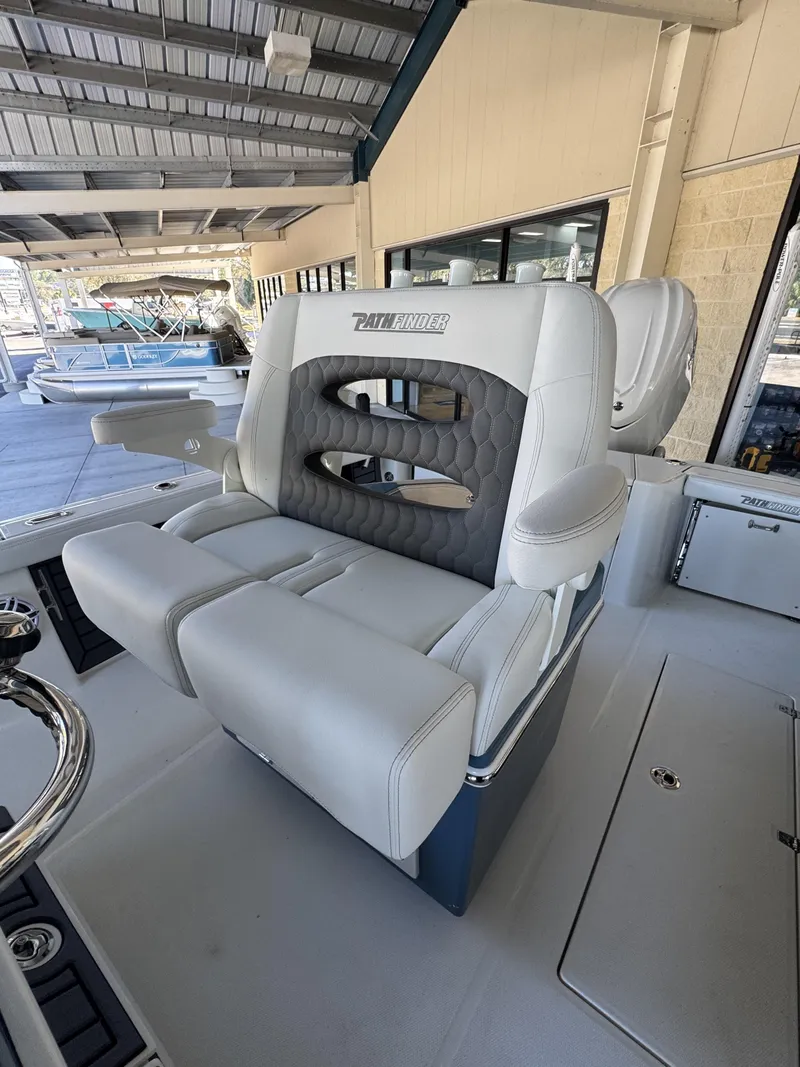 Slide: The Image of Sea Pro Bay 250 2025 - 32