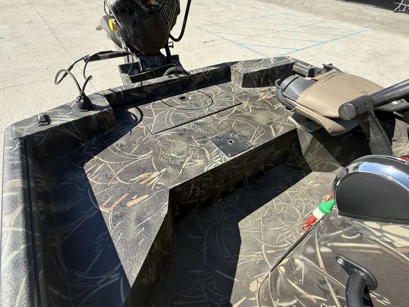 Slide: The Image of Camouflage boat deck with motor, Excel F86, 2018. - 3