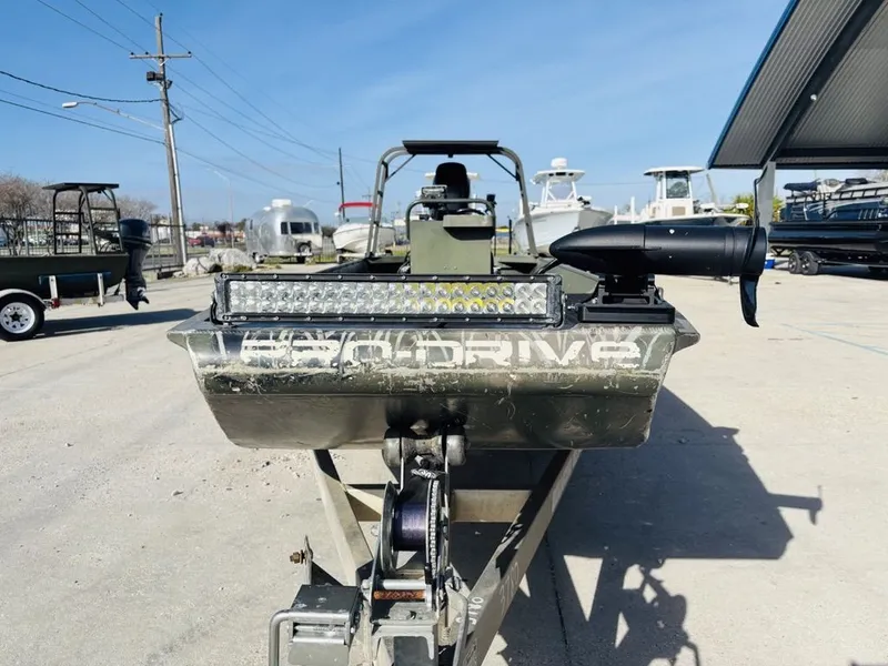 Slide: The Image of 2010 Prodrive 1864 boat with LED light bar on trailer. - 4