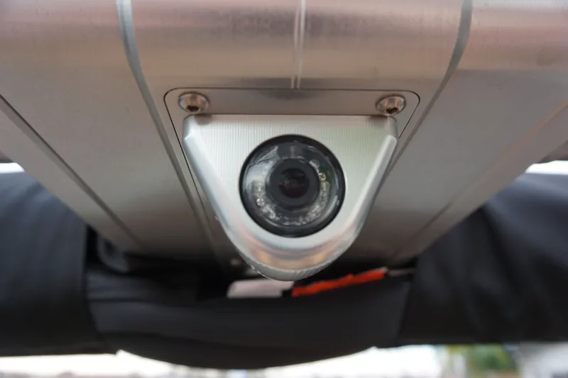 Slide: The Image of MasterCraft XT25 2019 - 37