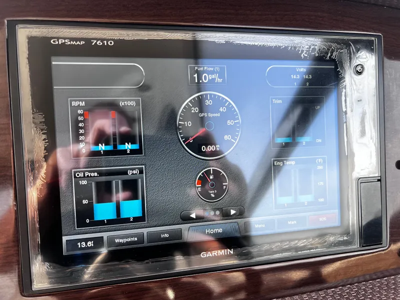Slide: The Image of Garmin GPS display on 2017 Chaparral 337 SSX boat. - 23