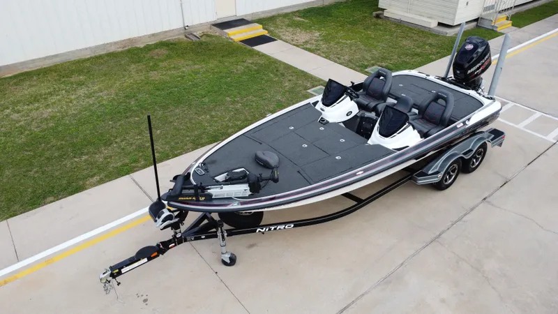 Slide: The Image of Nitro Z21 2016 - 11