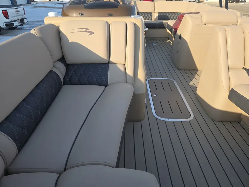 Slide: The Image of Bennington 23QCL 2018 - 11