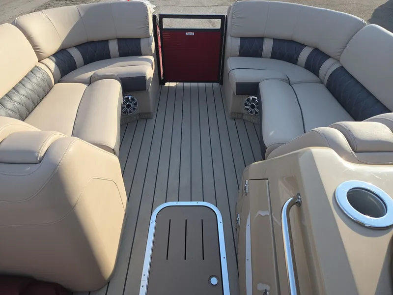 Slide: The Image of Bennington 23QCL ESP TRI 2018 - 15