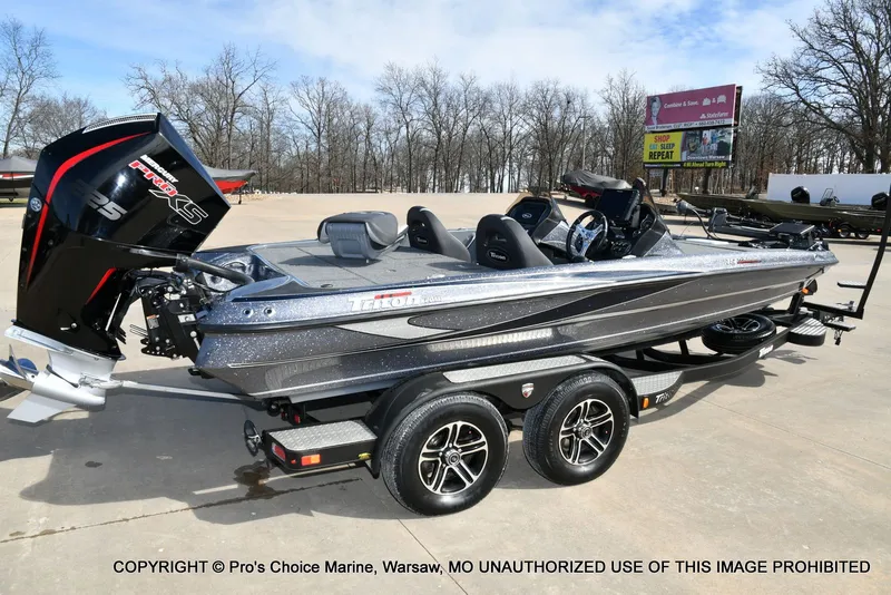Slide: The Image of 2022 Triton 19 TRX PATRIOT boat with 225HP PRO-XS engine. - 18