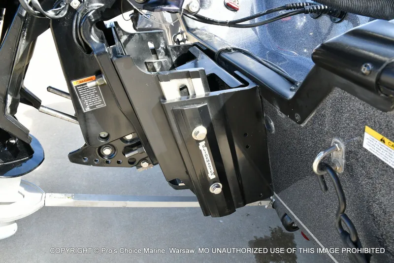 Slide: The Image of Triton 19 TRX PATRIOT boat motor mount, 2022 model, close-up view. - 21