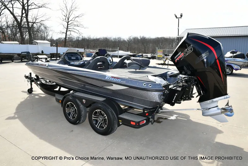 Slide: The Image of 2022 Triton 19 TRX PATRIOT boat with 225HP PRO-XS engine. - 27