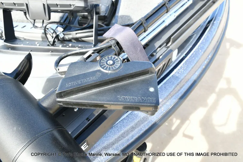 Slide: The Image of Lowrance ActiveTarget on Triton 19 TRX PATRIOT boat, 2022 model. - 30