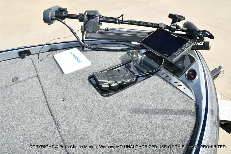 Slide: The Image of Triton 19 TRX PATRIOT 2022 with Lowrance electronics. - 36