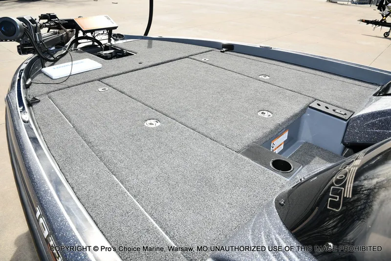 Slide: The Image of Triton 19 TRX PATRIOT 2022 boat with gray deck. - 42