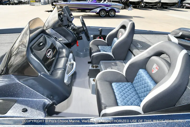 Slide: The Image of Interior of a 2022 Triton 19 TRX PATRIOT boat with luxury seating. - 43