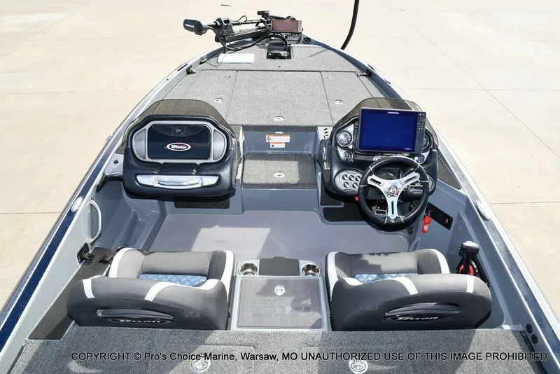 Slide: The Image of Interior view of 2022 Triton 19 TRX PATRIOT boat with helm console. - 44