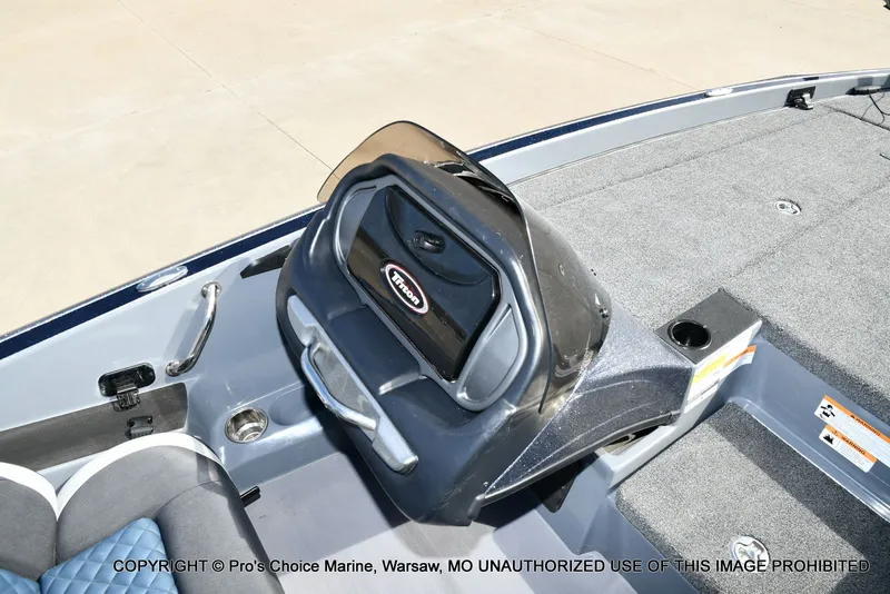 Slide: The Image of Triton 19 TRX PATRIOT w/225HP PRO-XS 2022 - 50