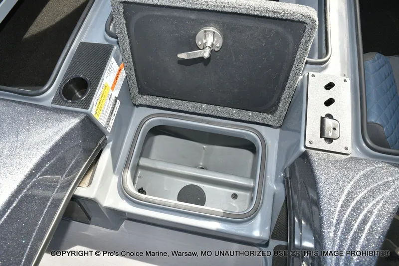 Slide: The Image of Triton 19 TRX PATRIOT w/225HP PRO-XS 2022 - 59