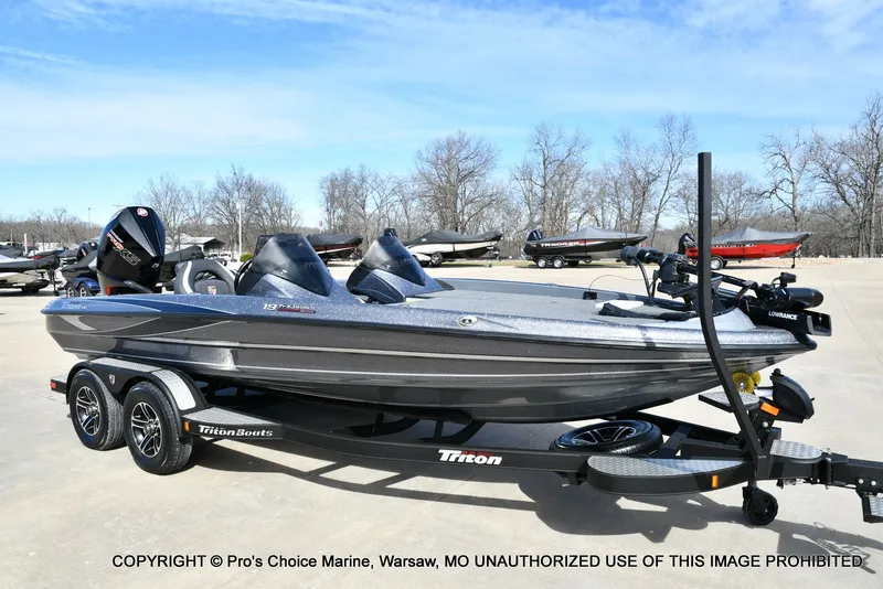 Slide: The Image of Triton 19 TRX PATRIOT w/225HP PRO-XS 2022 - 75