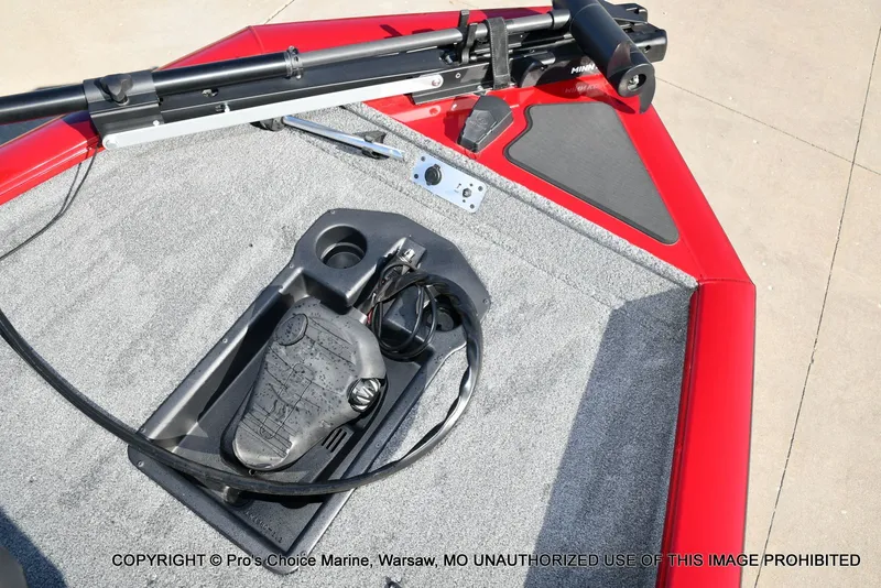 Slide: The Image of Tracker PRO TEAM 175 boat, 2025 model, with foot pedal motor. - 10