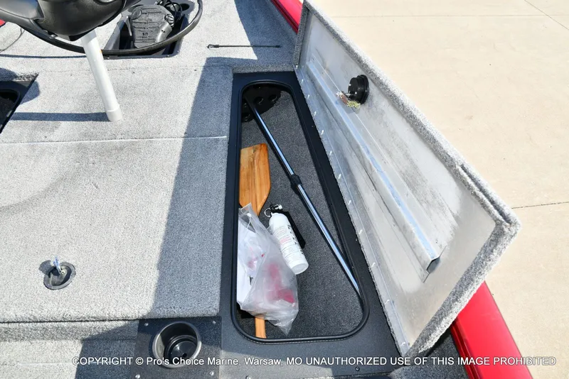 Slide: The Image of Tracker PRO TEAM 175 W/75HP 2025 - 56