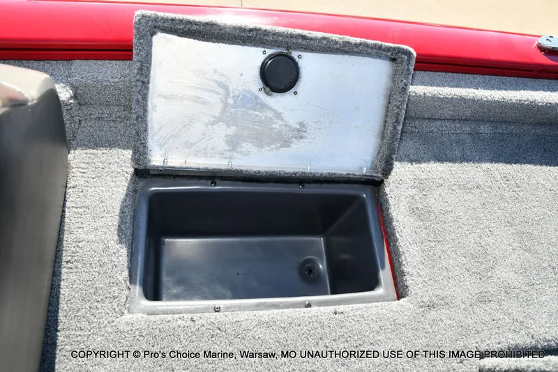 Slide: The Image of Tracker PRO TEAM 175 W/75HP 2025 - 60