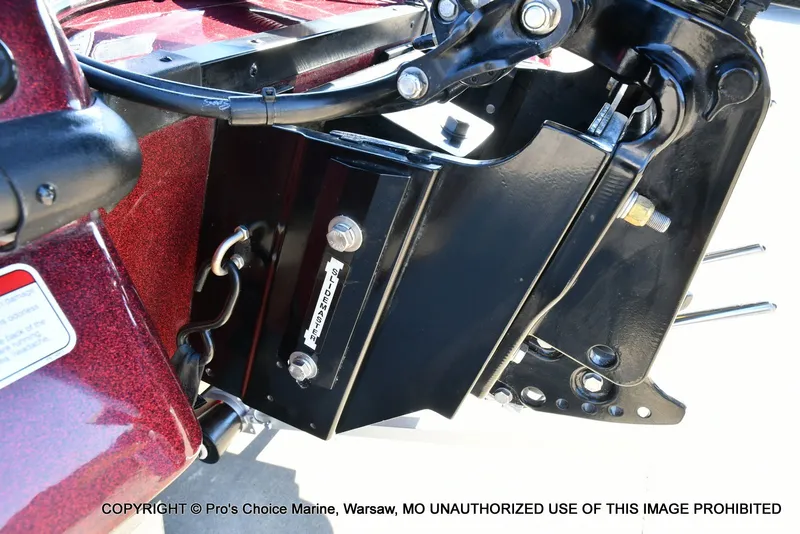 Slide: The Image of Close-up of Nitro Z20 XL Pro boat mechanism, year 2025. - 23