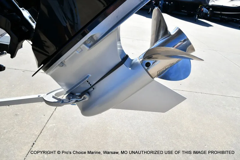 Slide: The Image of Close-up of a 2025 Nitro Z20 XL Pro boat propeller. - 24