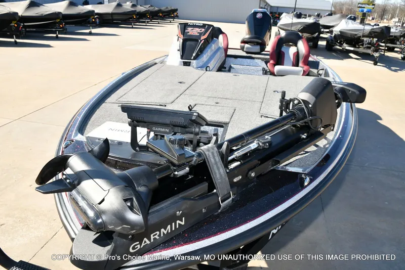 Slide: The Image of 2025 Nitro Z20 XL Pro boat with Garmin equipment. - 31