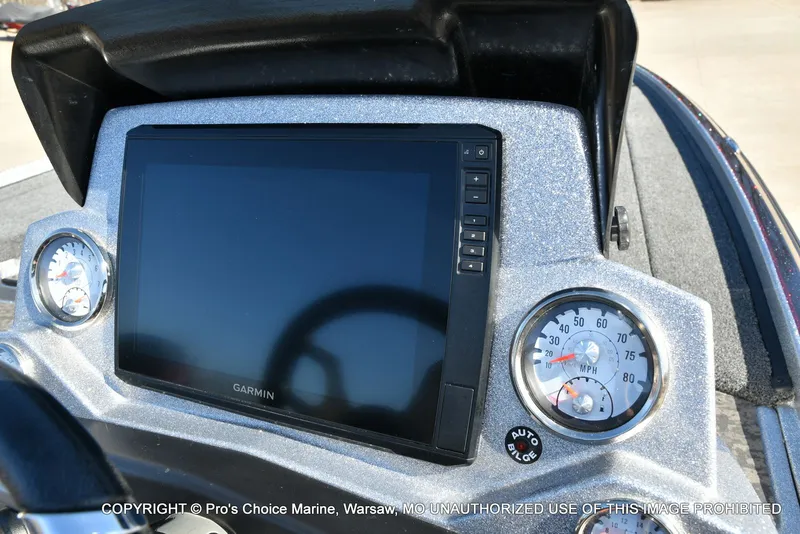 Slide: The Image of Dashboard of Nitro Z20 XL Pro 2025 with Garmin display. - 41
