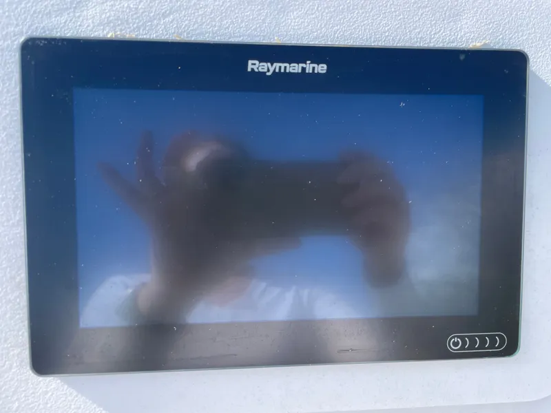 Slide: The Image of Hunter 41 Deck Salon 2007 - 7