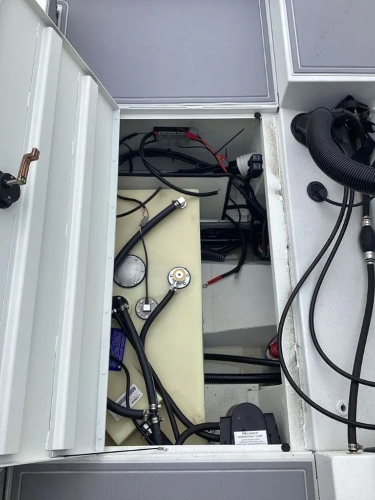 Slide: The Image of Interior view of G3 Bay 21 GX 2025 boat engine. - 19