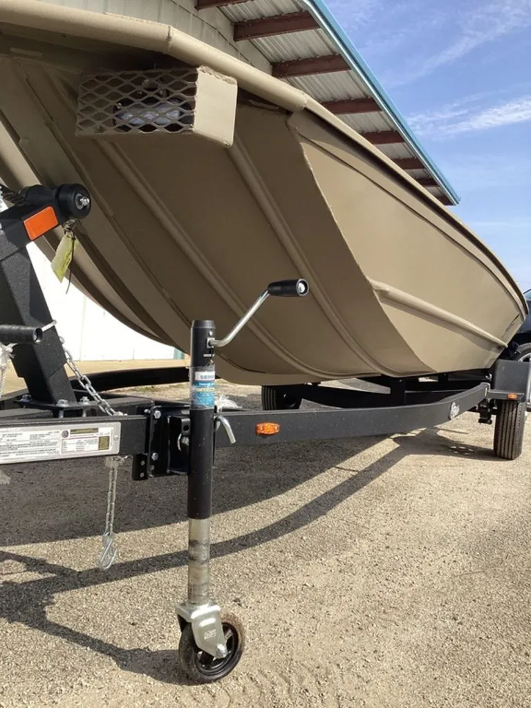 Slide: The Image of G3 Gator Tough 16 DK boat on trailer, side view, 2026 model. - 13