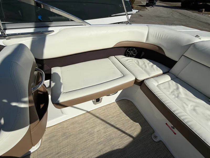 Slide: The Image of Cobalt 220S 2015 - 21