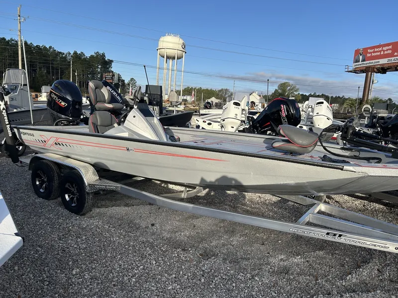 The Image of Xpress H20C Crappie 2026 - 1