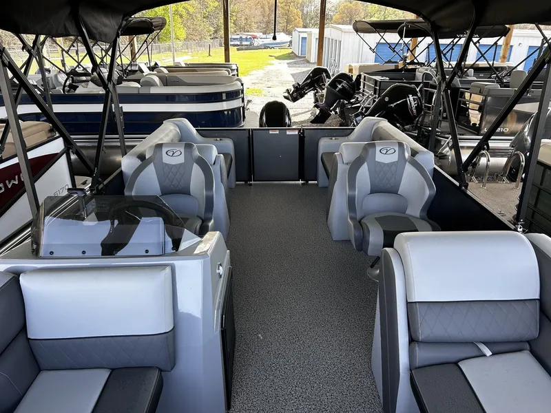 Slide: The Image of Veranda Vista View Series 22RC-BITOON-115HP 2026 - 6