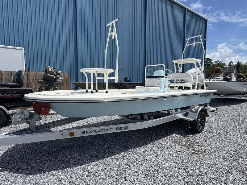 Slide: The Image of Spyder FX17 Flicker 2026 - 3