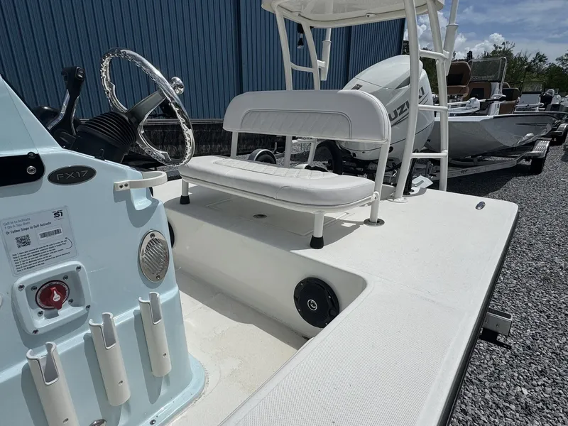 Slide: The Image of Spyder FX17 Flicker 2026 - 7