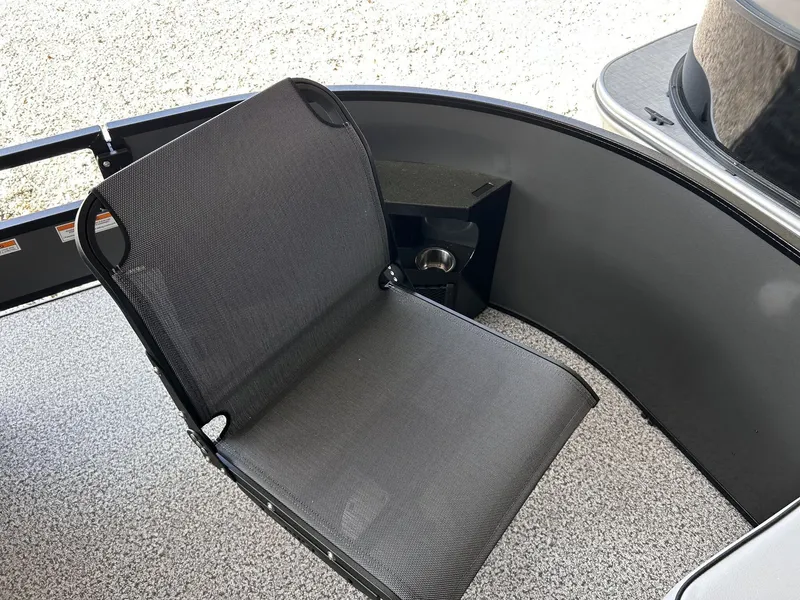 Slide: The Image of Veranda Vista Series FISH MODEL-90HP 2026 - 8