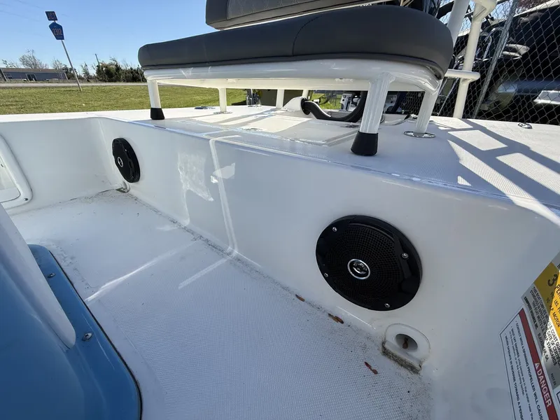 Slide: The Image of Spyder FX17 Flicker 90SHO 2026 - 6