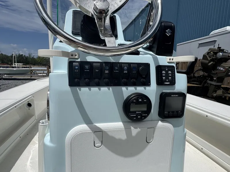 Slide: The Image of Spyder FX17 Flicker 2026 - 6