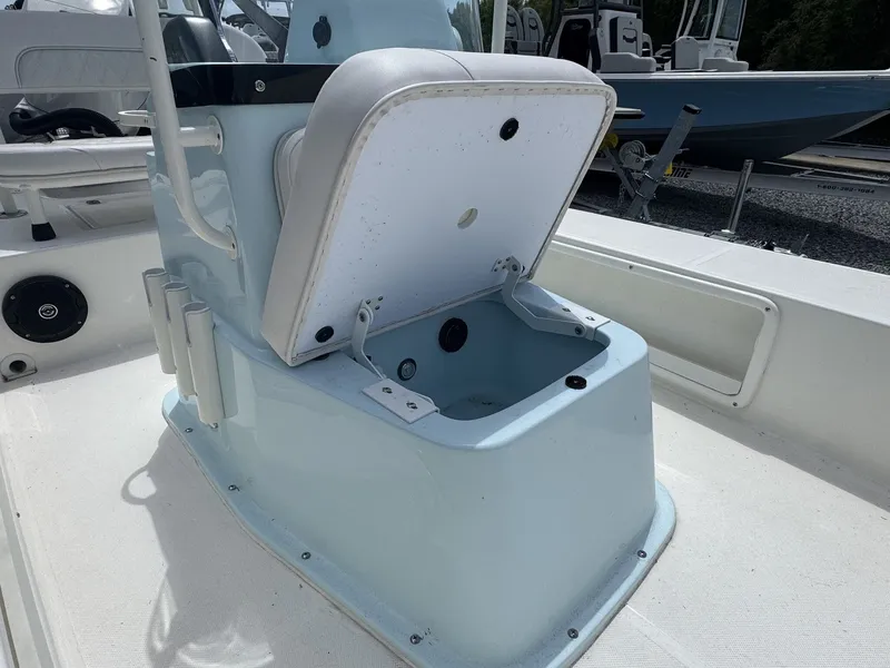 Slide: The Image of Spyder FX17 Flicker 2026 - 11