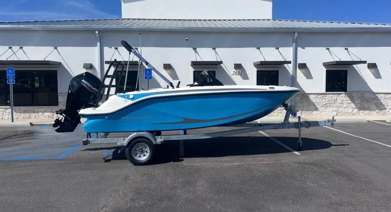 Slide: The Image of Bayliner 170EL 2026 - 1