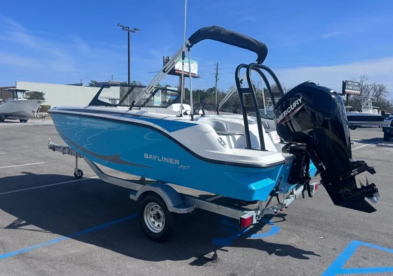 Slide: The Image of Bayliner 170EL 2026 - 6