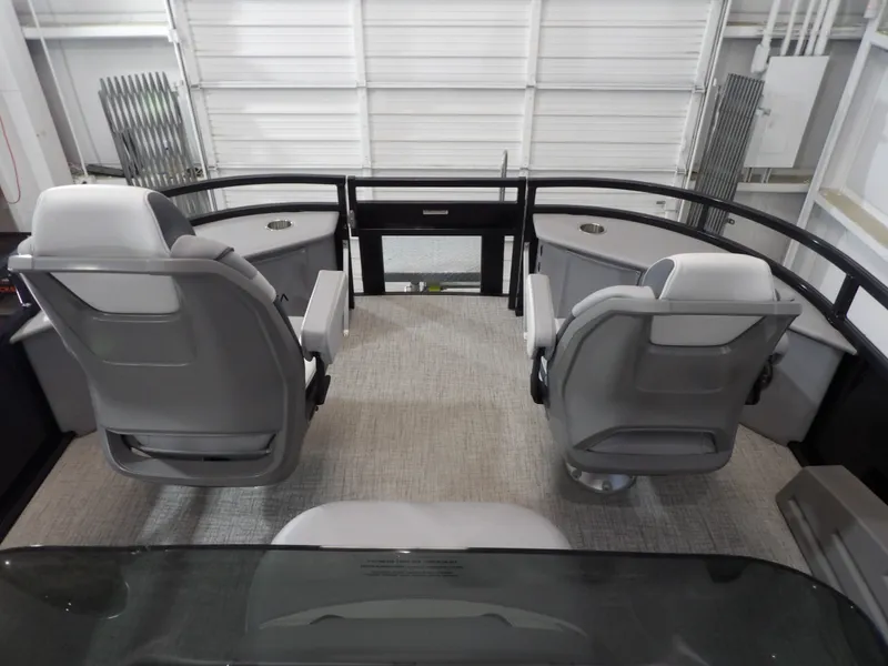 Slide: The Image of Avalon VNT85 CC 23T 2025 - 17