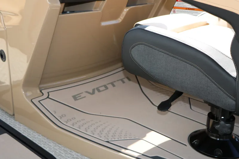 Slide: The Image of Evotti 723 CS Tri Toon 2026 - 48