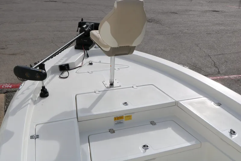 Slide: The Image of NauticStar 2200 Sport 2017 - 29