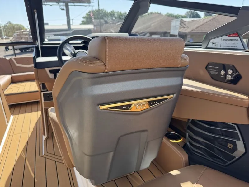 Slide: The Image of Nautique Super Air Nautique G25 2025 - 11