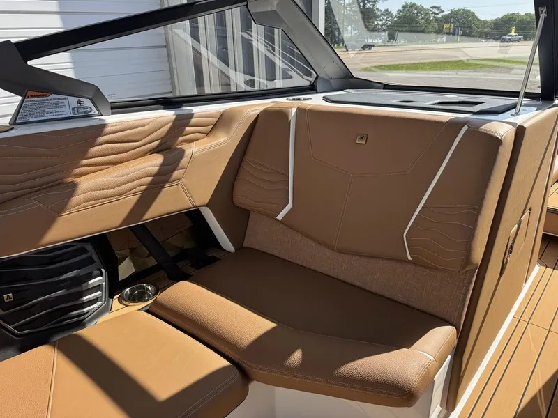 Slide: The Image of Nautique Super Air Nautique G25 2025 - 13