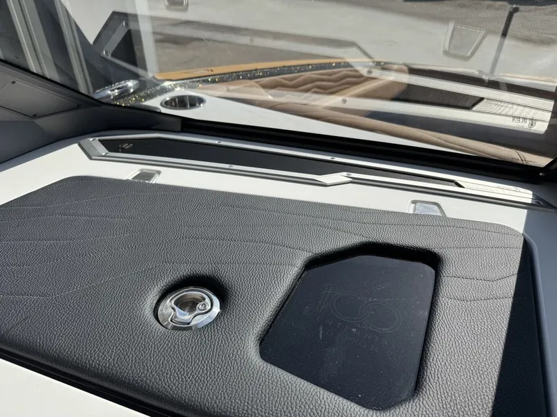 Slide: The Image of Nautique Super Air Nautique G25 2025 - 23